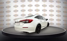 
										2022 Honda Civic Sport full									