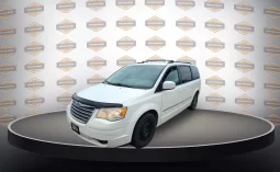 2010 Chrysler Town & Country Touring 4dr WGN